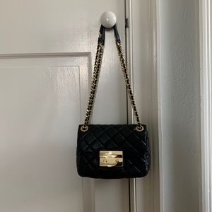 Michael kors quilted black shoulder bag